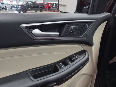 2022 Ford Edge Titanium Carbravo Certified
