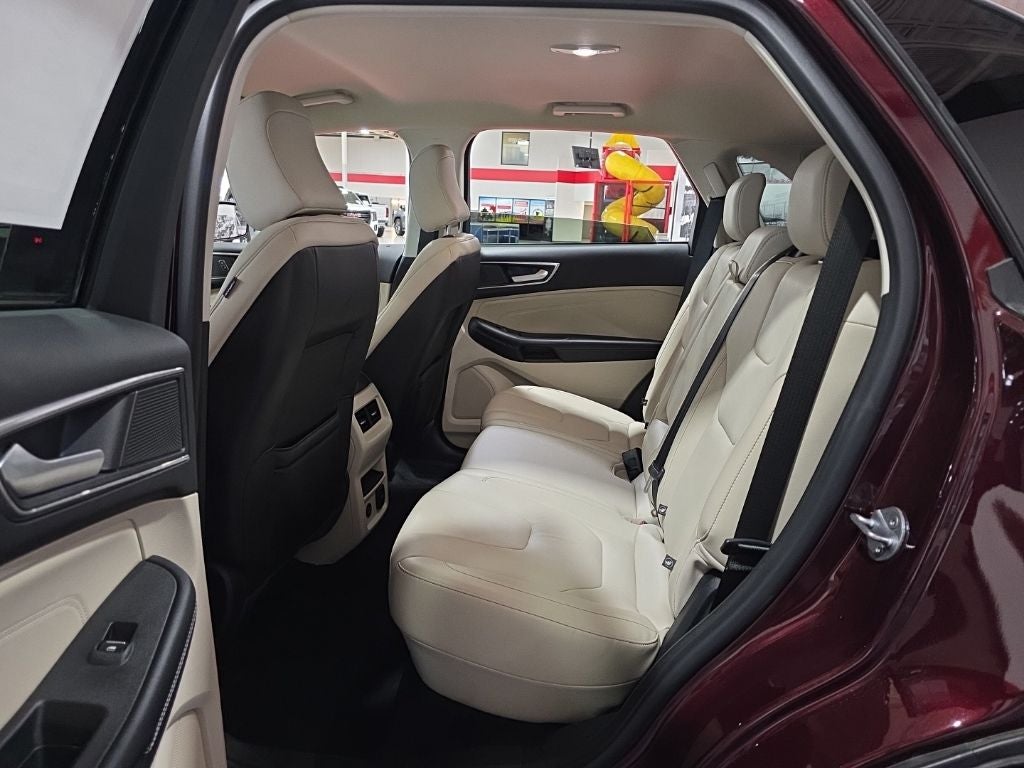 2022 Ford Edge Titanium Carbravo Certified