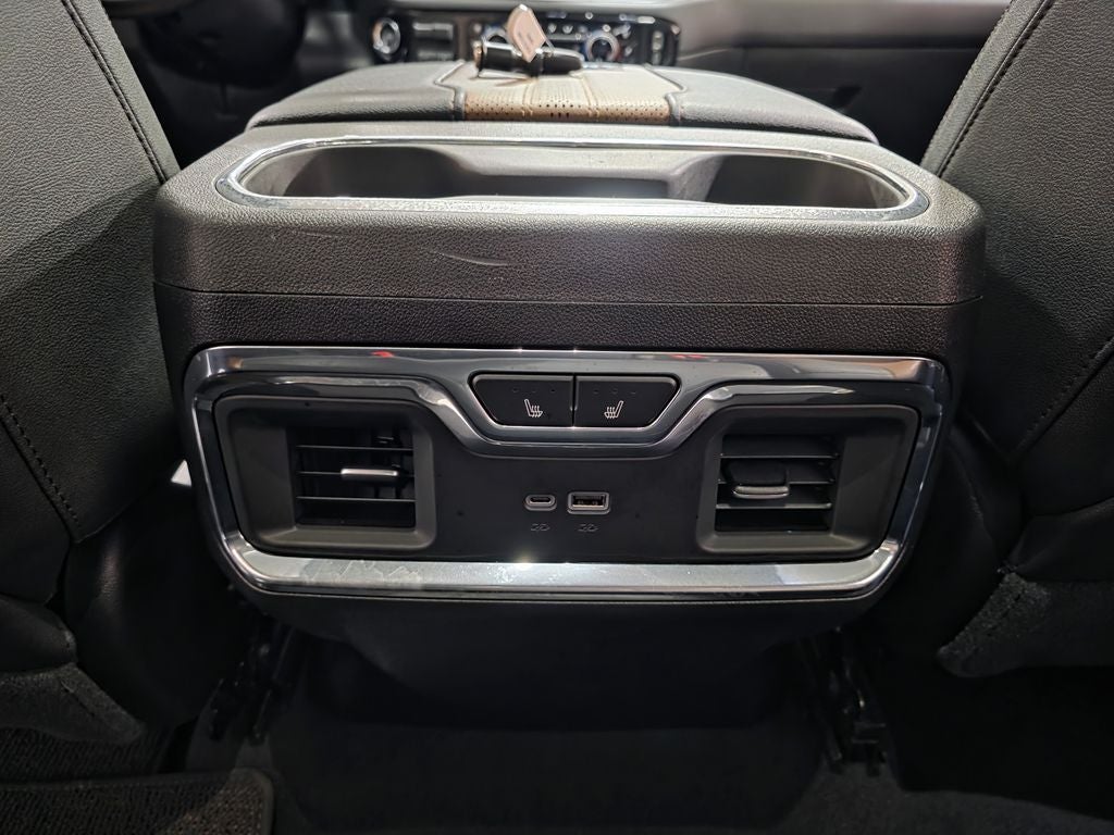 2025 Chevrolet Silverado 3500HD High Country