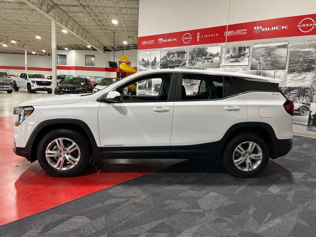2024 GMC Terrain SLE
