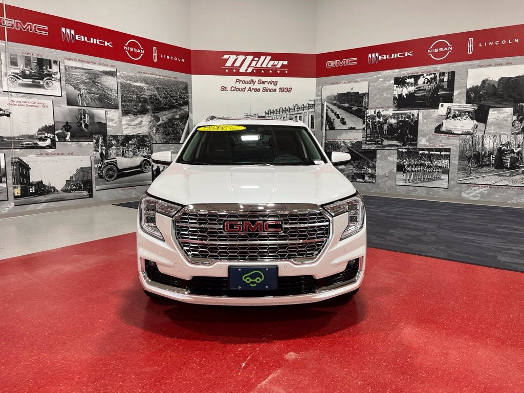 2024 GMC Terrain Denali Carbravo Certified