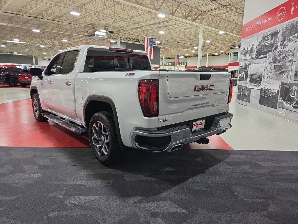 2024 GMC Sierra 1500 SLT