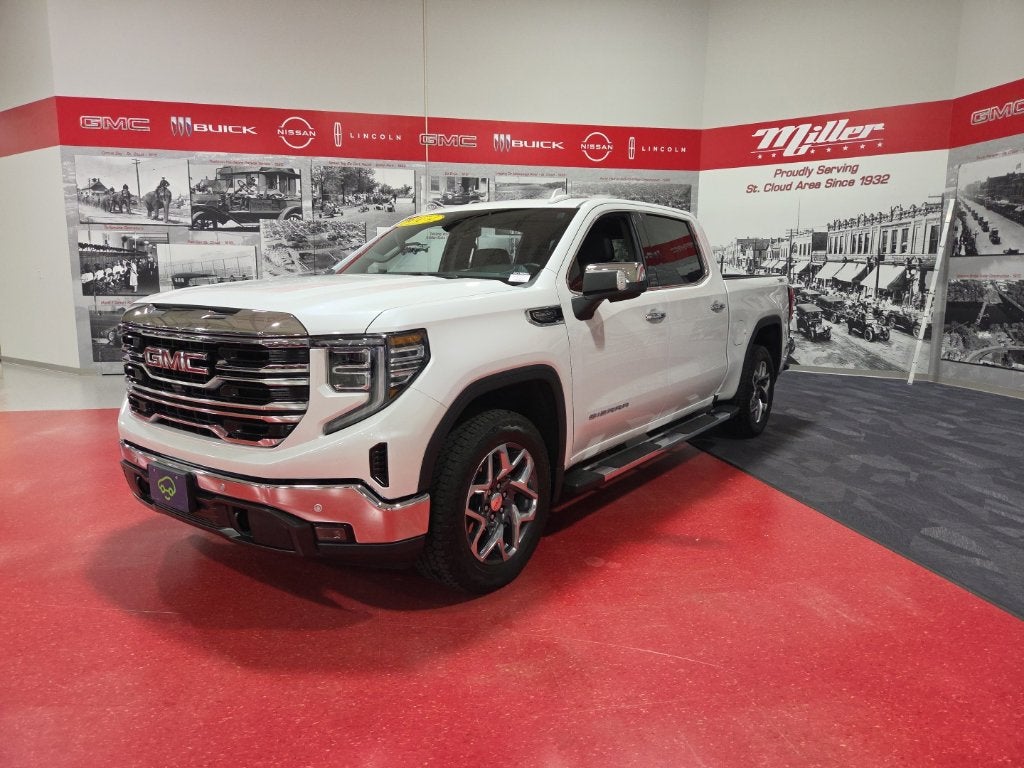 2024 GMC Sierra 1500 SLT