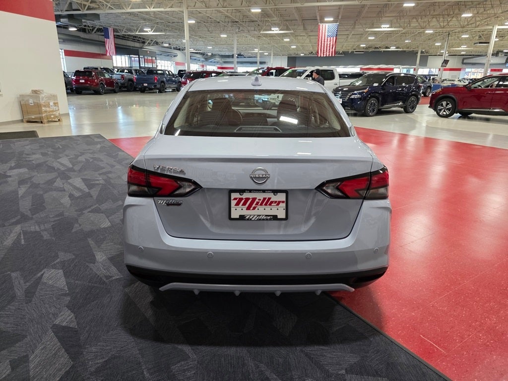 2025 Nissan Versa 1.6 SV