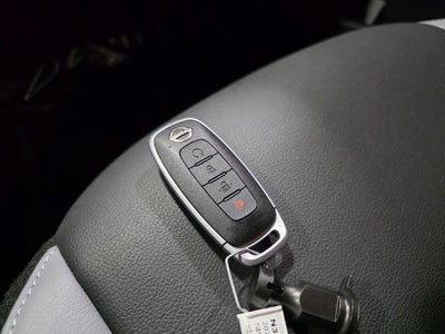 2023 Nissan Kicks SR CarBravo Certified