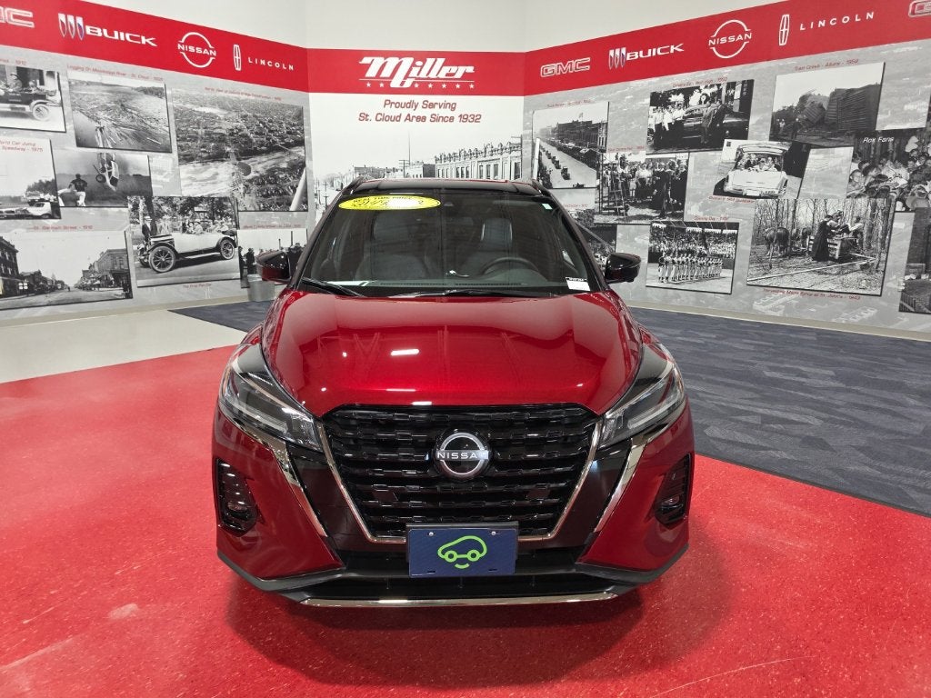 2024 Nissan Kicks SR Carbravo CPO