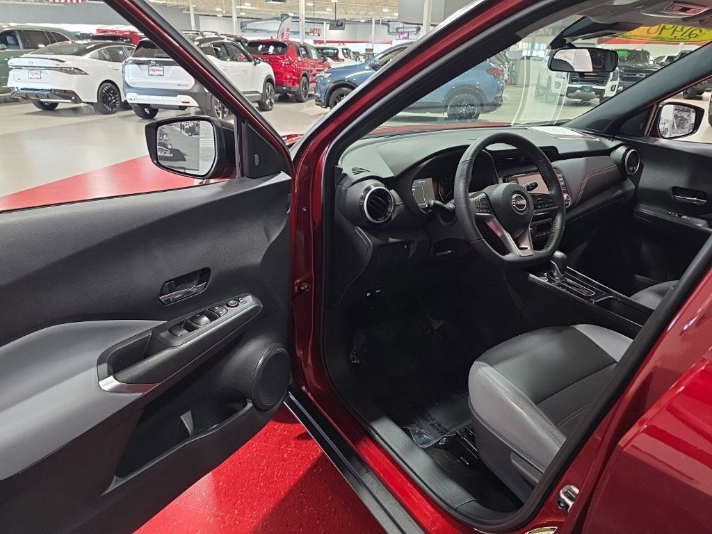 2024 Nissan Kicks SR Carbravo CPO