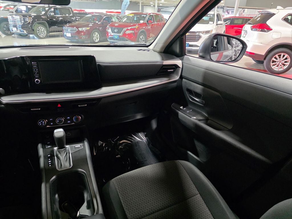 2025 Nissan Kicks S
