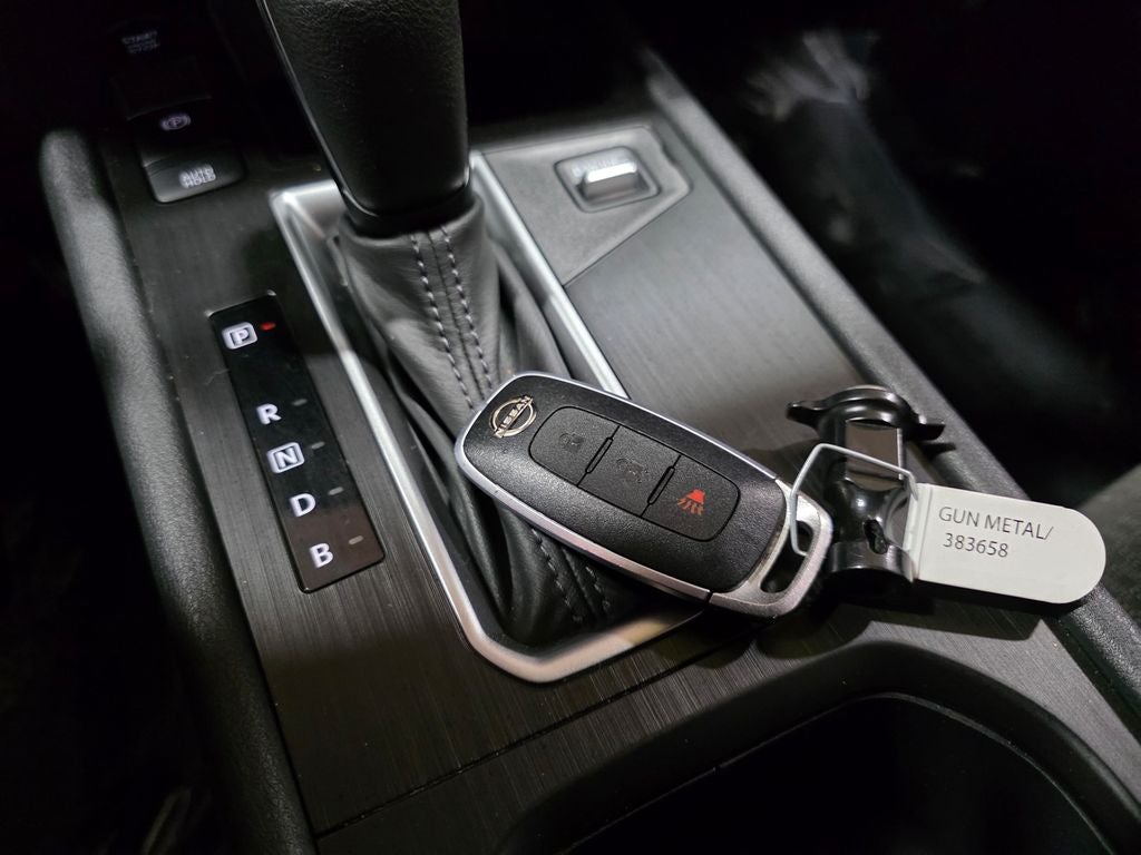 2025 Nissan Kicks S