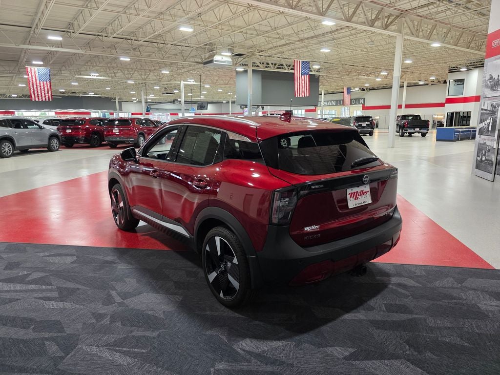 2025 Nissan Kicks SR