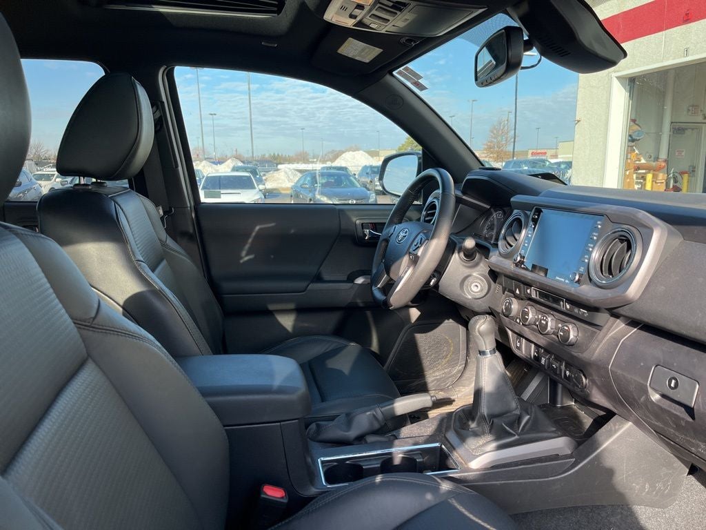 2022 Toyota Tacoma SR V6