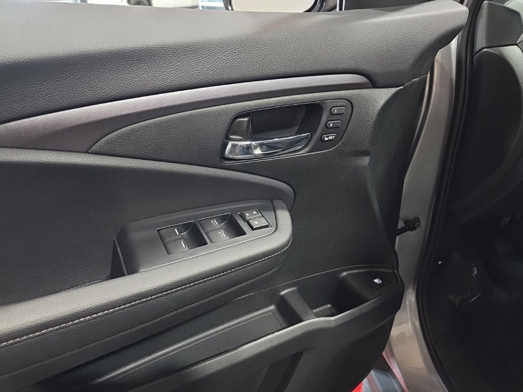 2025 Honda Ridgeline RTL CarBravo Certified