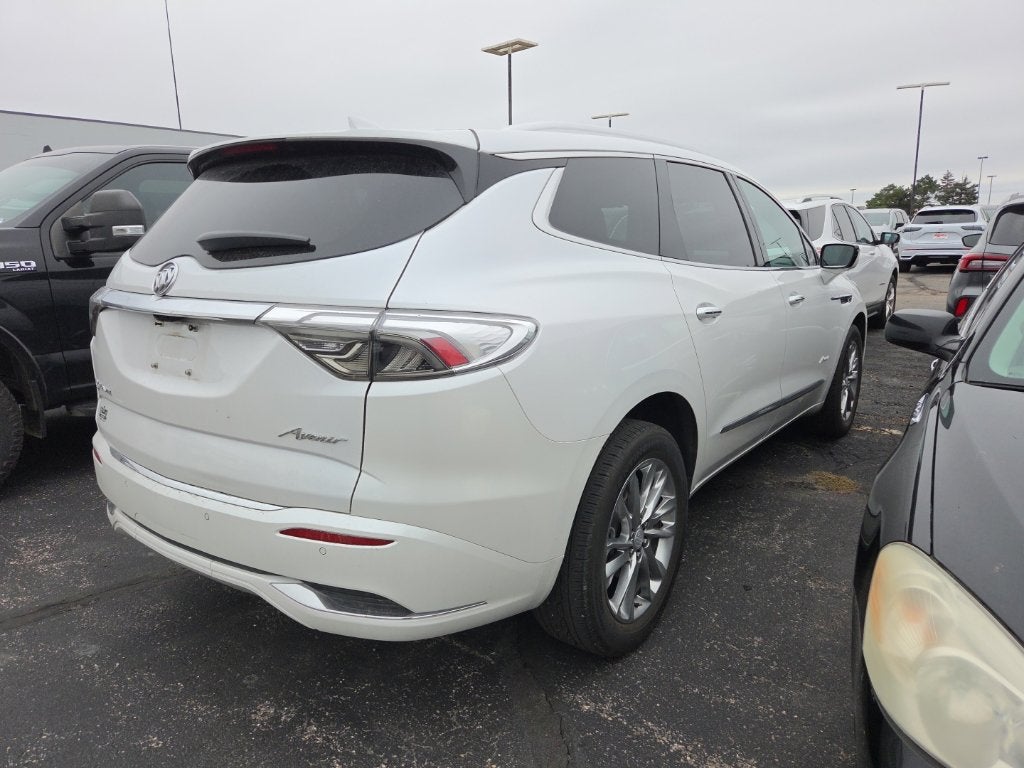 2022 Buick Enclave Avenir