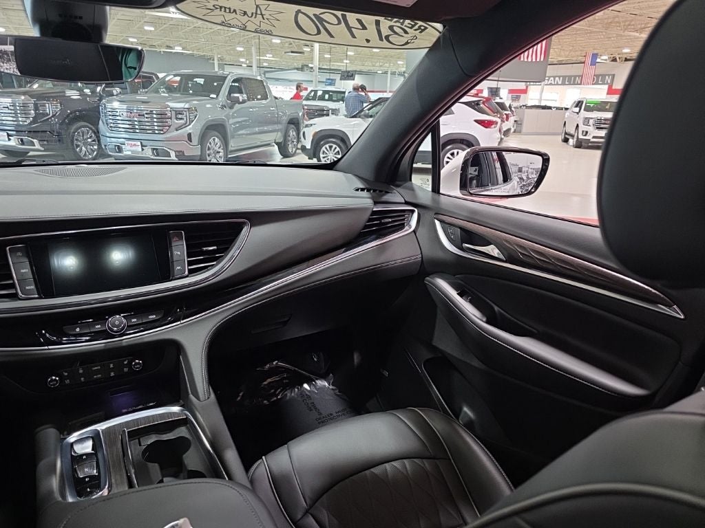 2022 Buick Enclave Avenir