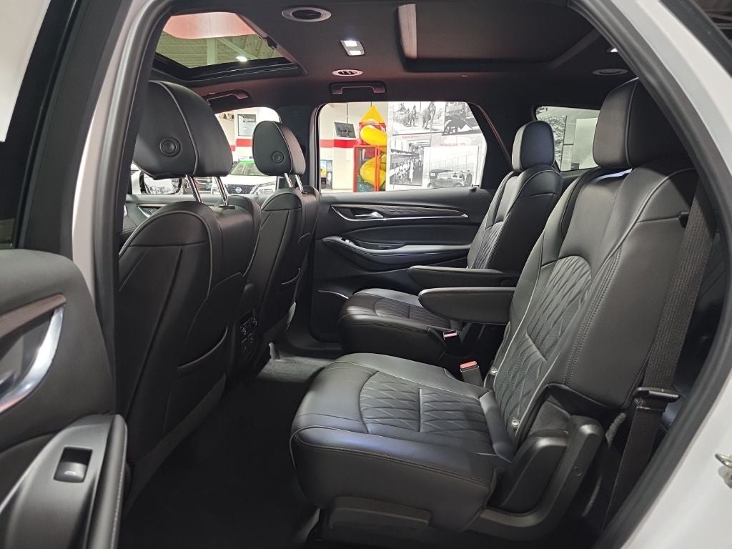 2022 Buick Enclave Avenir