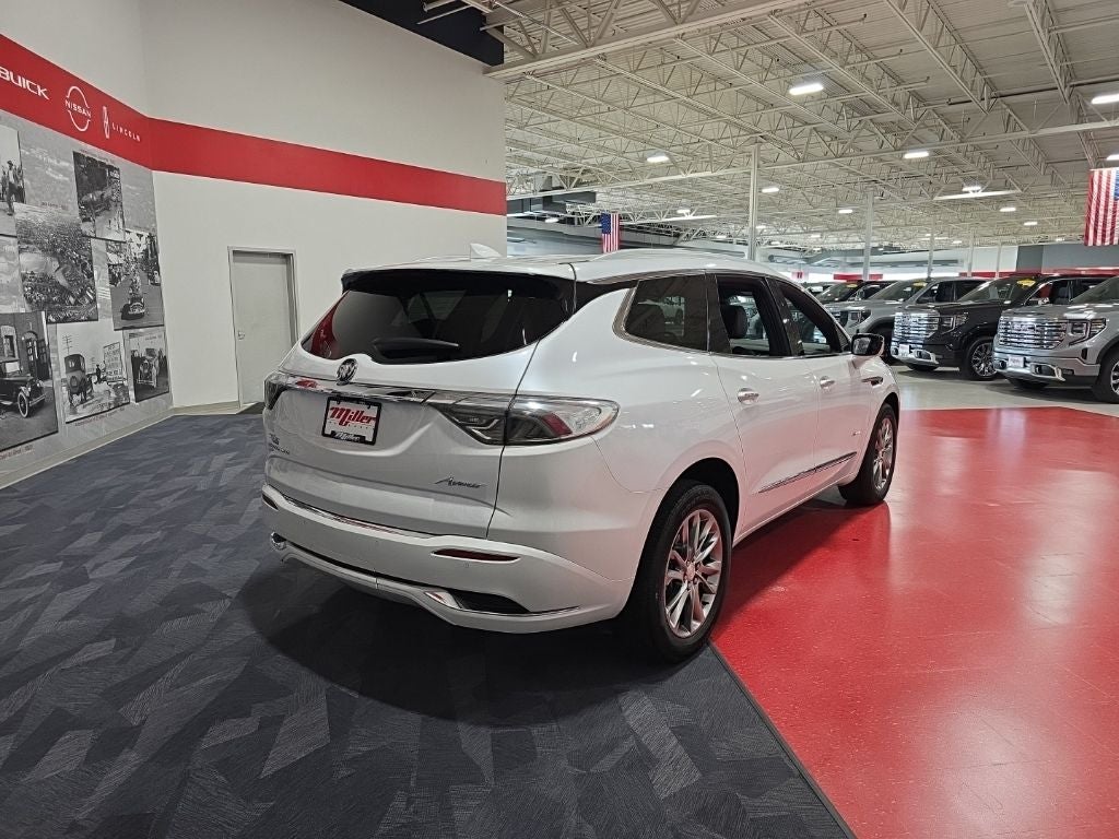 2022 Buick Enclave Avenir