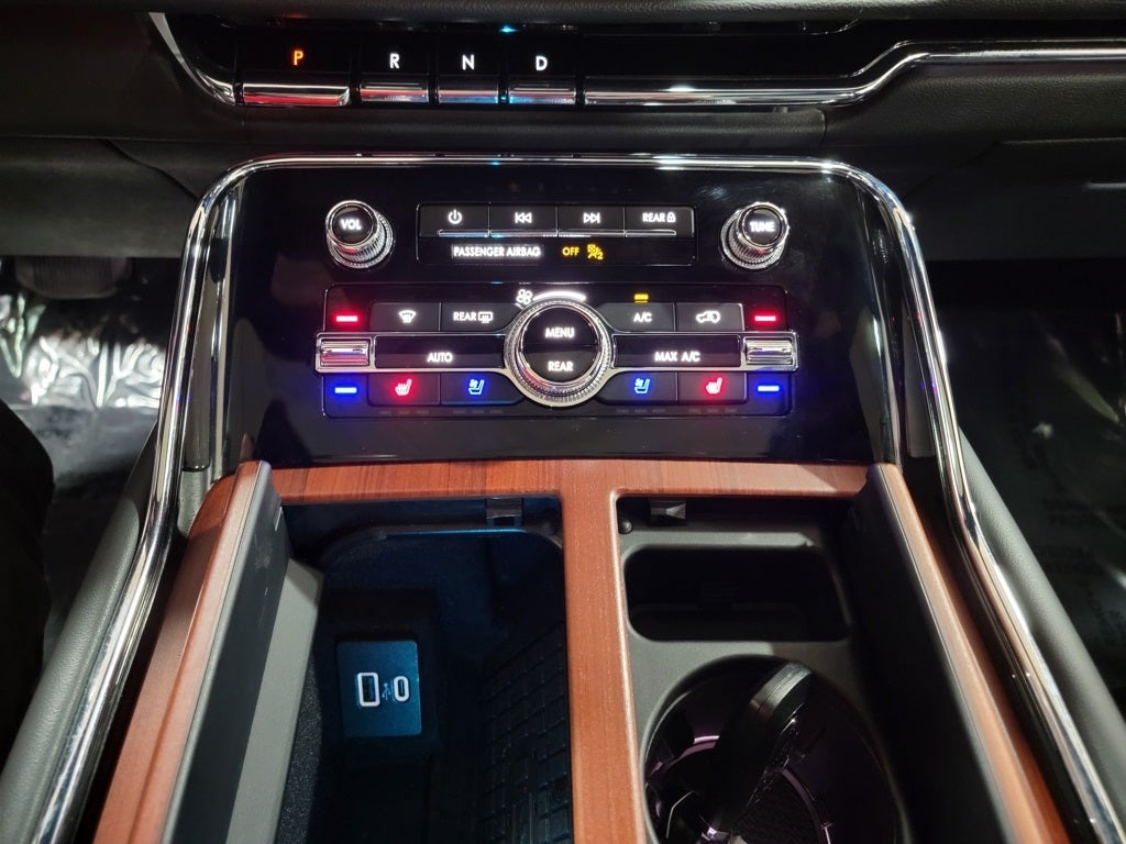 2023 Lincoln Navigator L Reserve