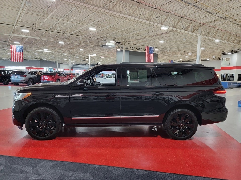 2023 Lincoln Navigator L Reserve