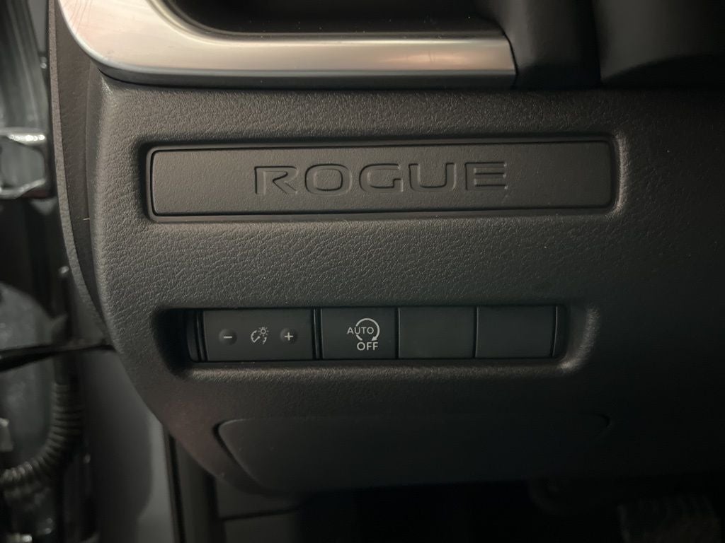 2023 Nissan Rogue S Carbravo Certified