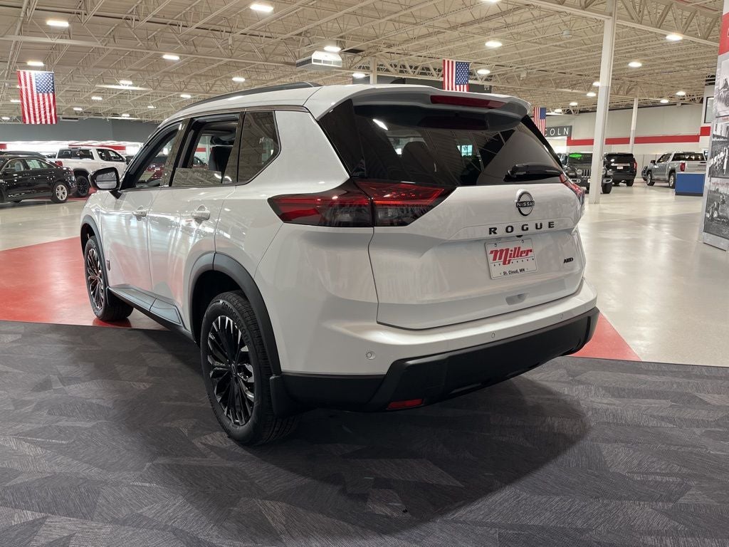 2026 Nissan Rogue Dark Armor