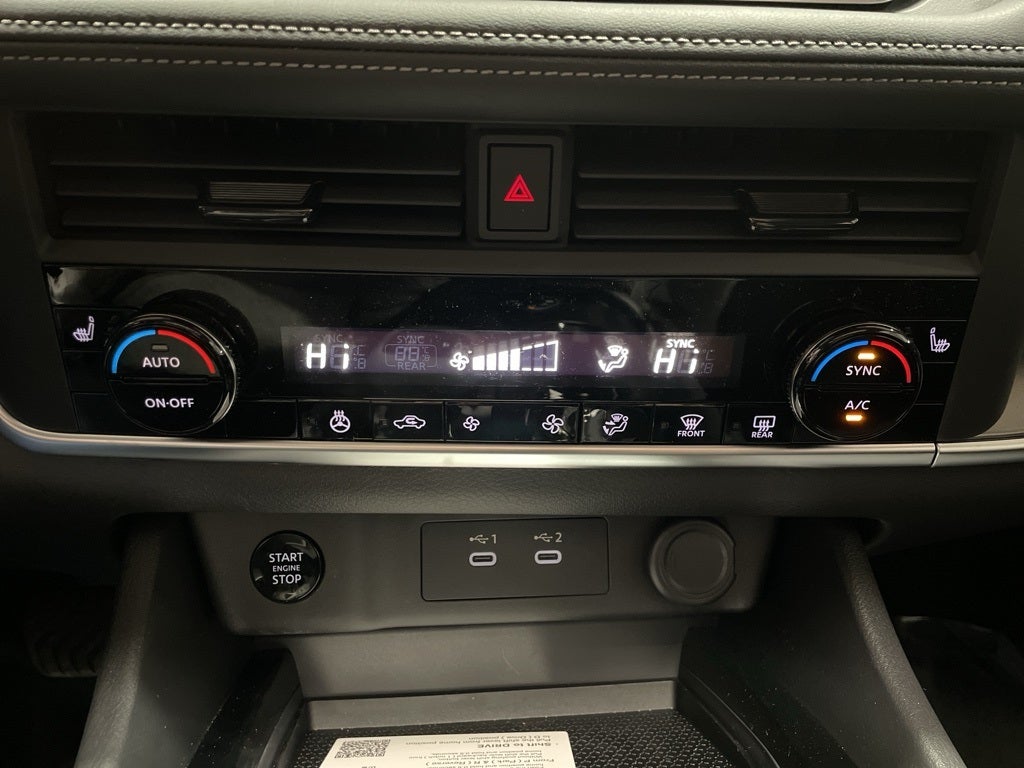 2026 Nissan Rogue SV