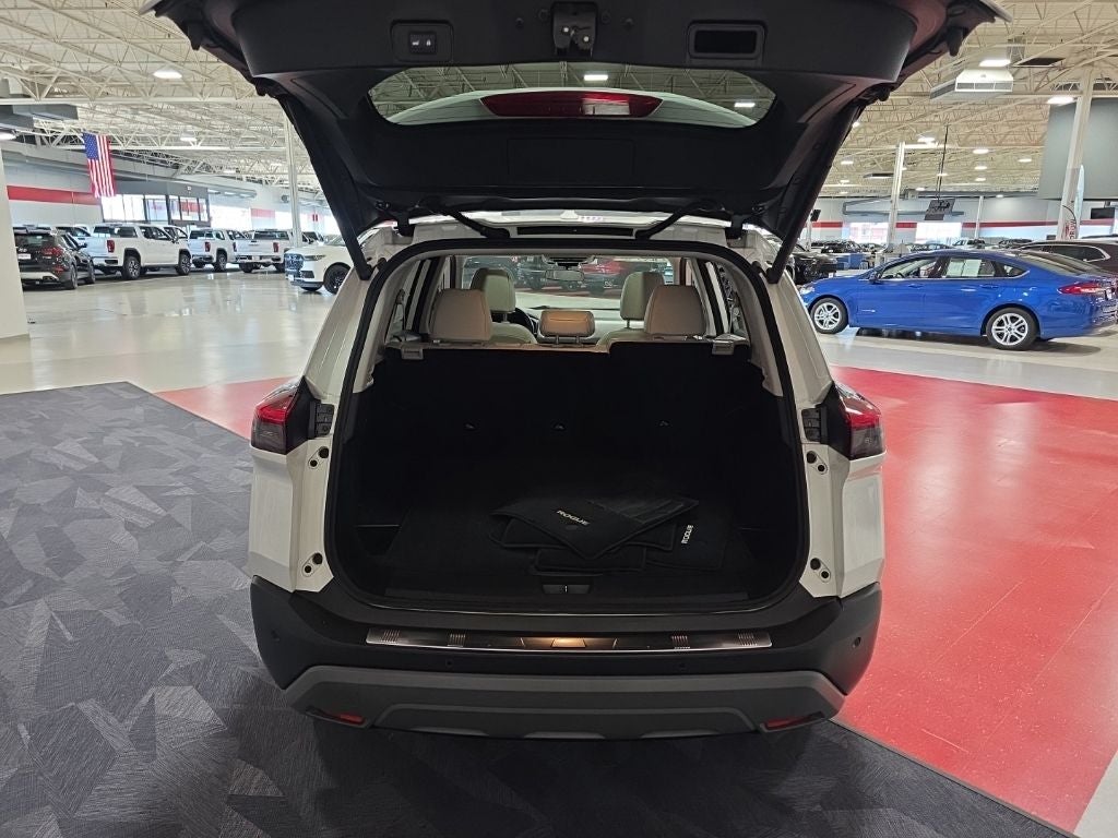 2022 Nissan Rogue SV