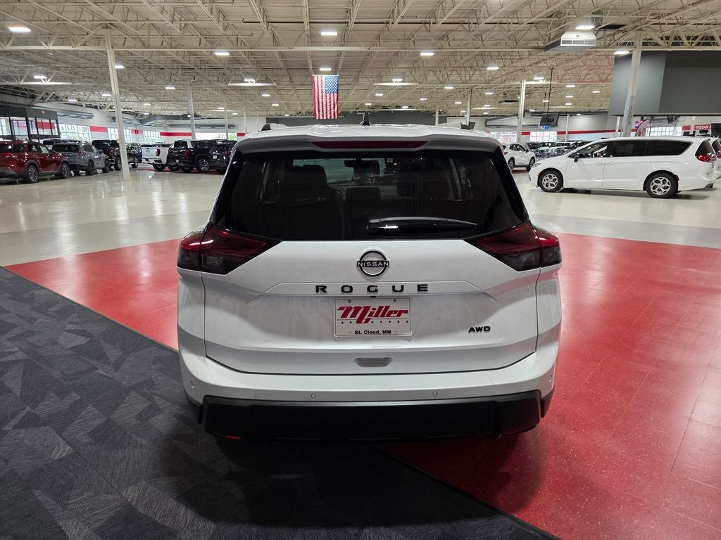 2026 Nissan Rogue Dark Armor