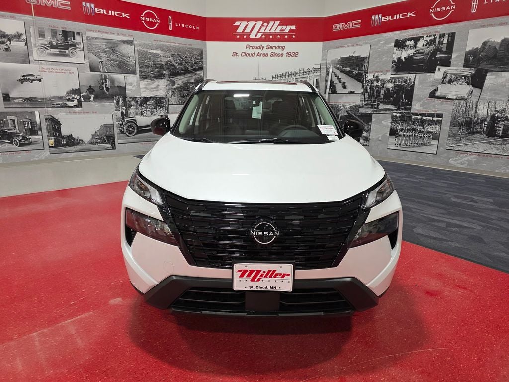 2026 Nissan Rogue Dark Armor