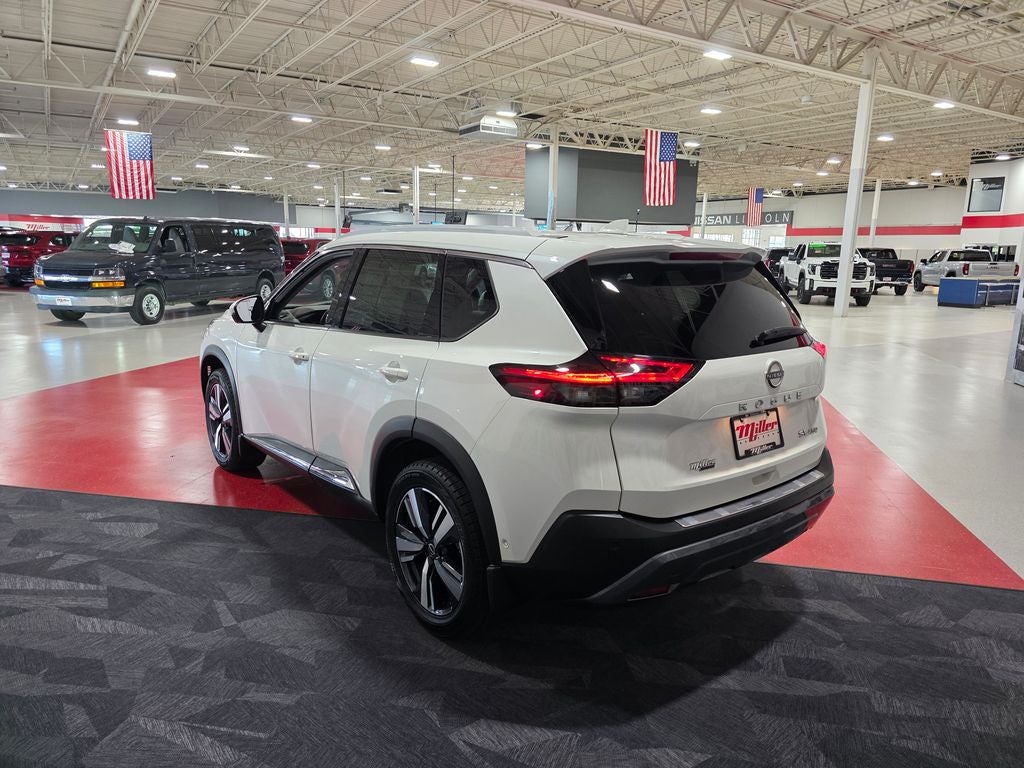 2023 Nissan Rogue SL