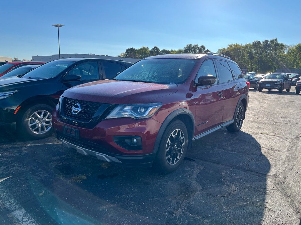 2020 Nissan Pathfinder SL