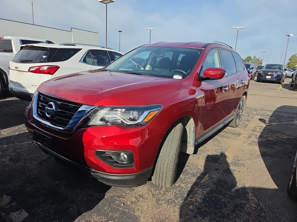 2019 Nissan Pathfinder SV