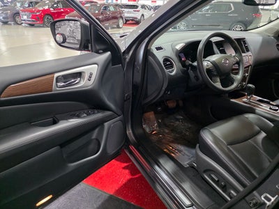 2019 Nissan Pathfinder Platinum Carbravo CPO