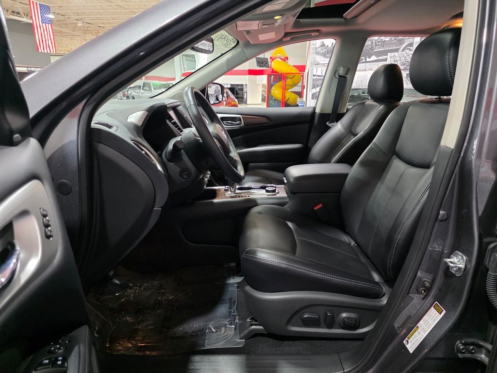 2019 Nissan Pathfinder Platinum Carbravo CPO