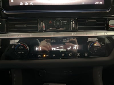 2026 Nissan Pathfinder SV