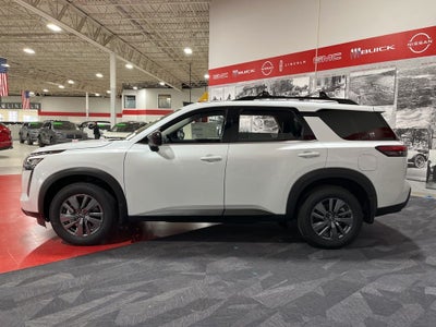 2026 Nissan Pathfinder SV