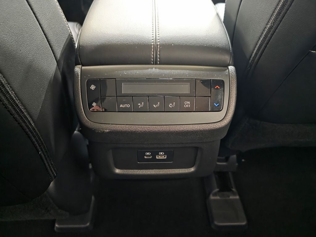 2023 Nissan Pathfinder SL Carbravo GM CPO