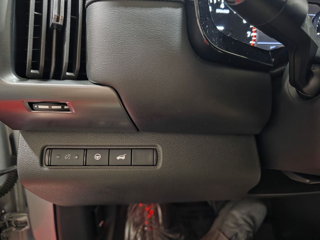 2023 Nissan Pathfinder SL Carbravo GM CPO