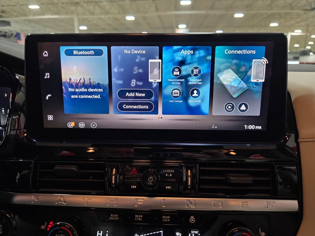 2026 Nissan Pathfinder SL