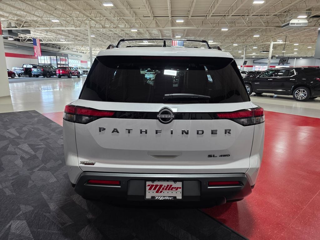 2026 Nissan Pathfinder SL