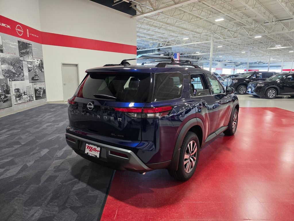 2026 Nissan Pathfinder SL