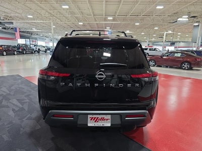 2026 Nissan Pathfinder SL