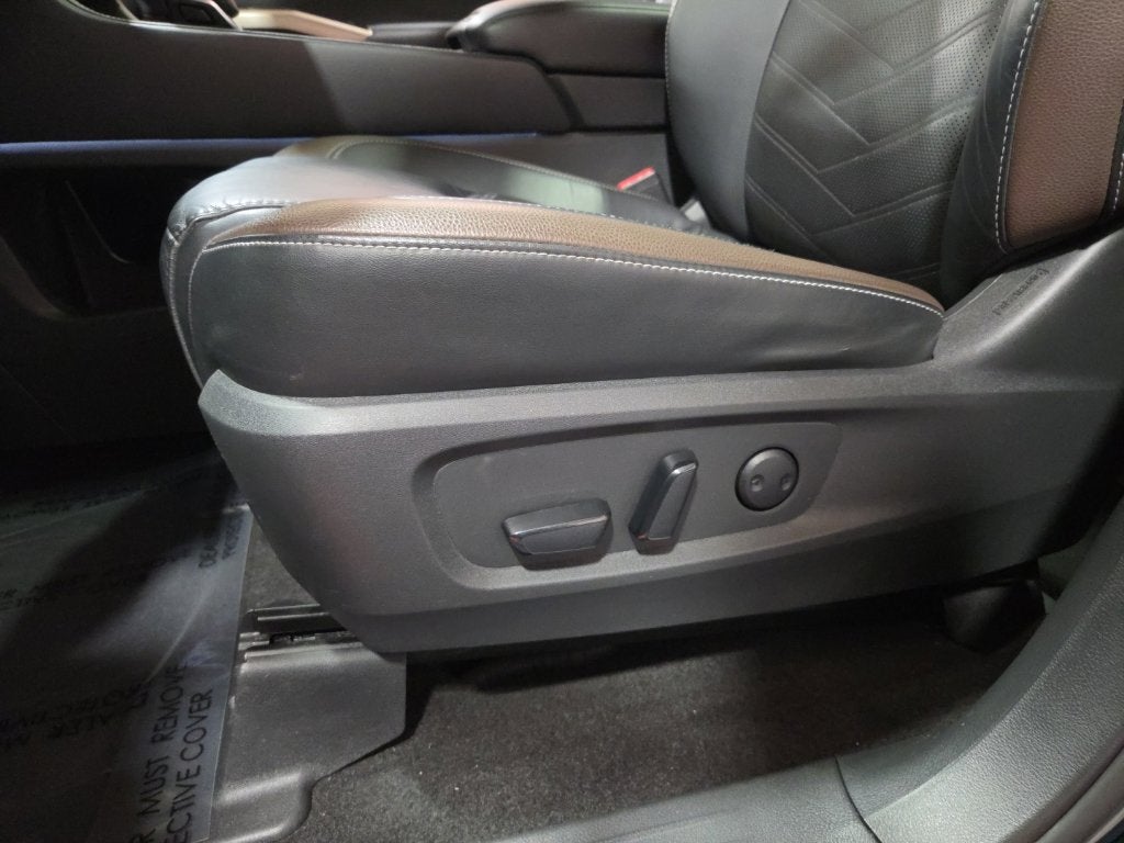 2022 Nissan Pathfinder Platinum Carbravo CPO