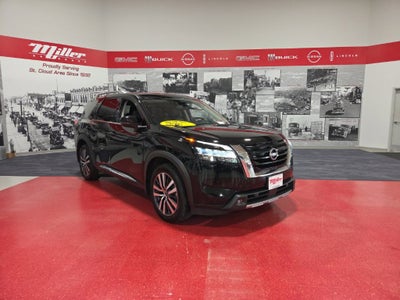 2022 Nissan Pathfinder Platinum Carbravo CPO