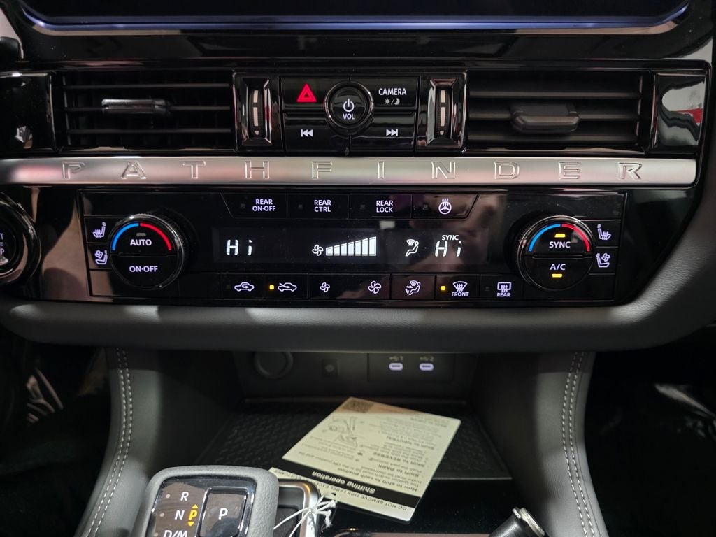 2026 Nissan Pathfinder Platinum