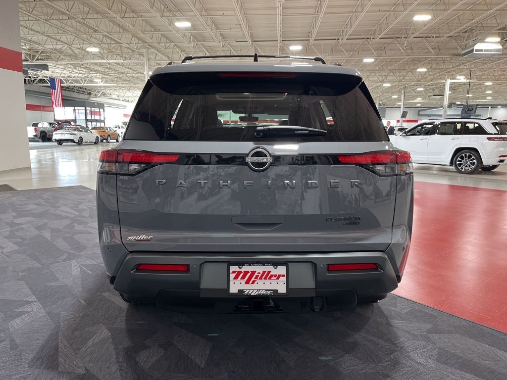 2026 Nissan Pathfinder Platinum