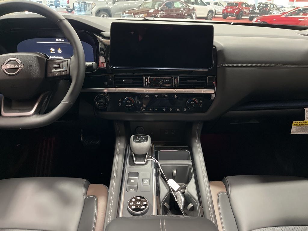 2026 Nissan Pathfinder Platinum