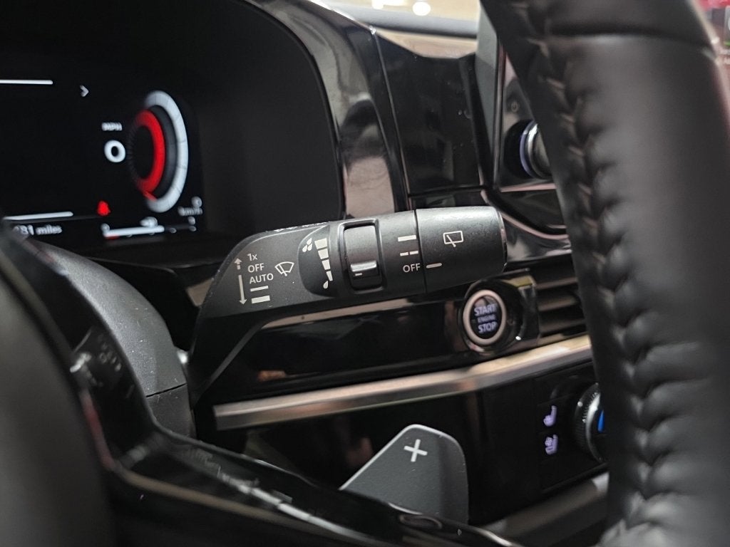 2023 Nissan Pathfinder Platinum Carbravo Certified