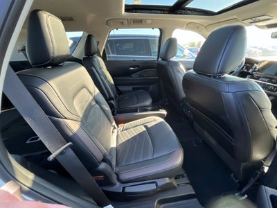 2023 Nissan Pathfinder Platinum Carbravo Certified