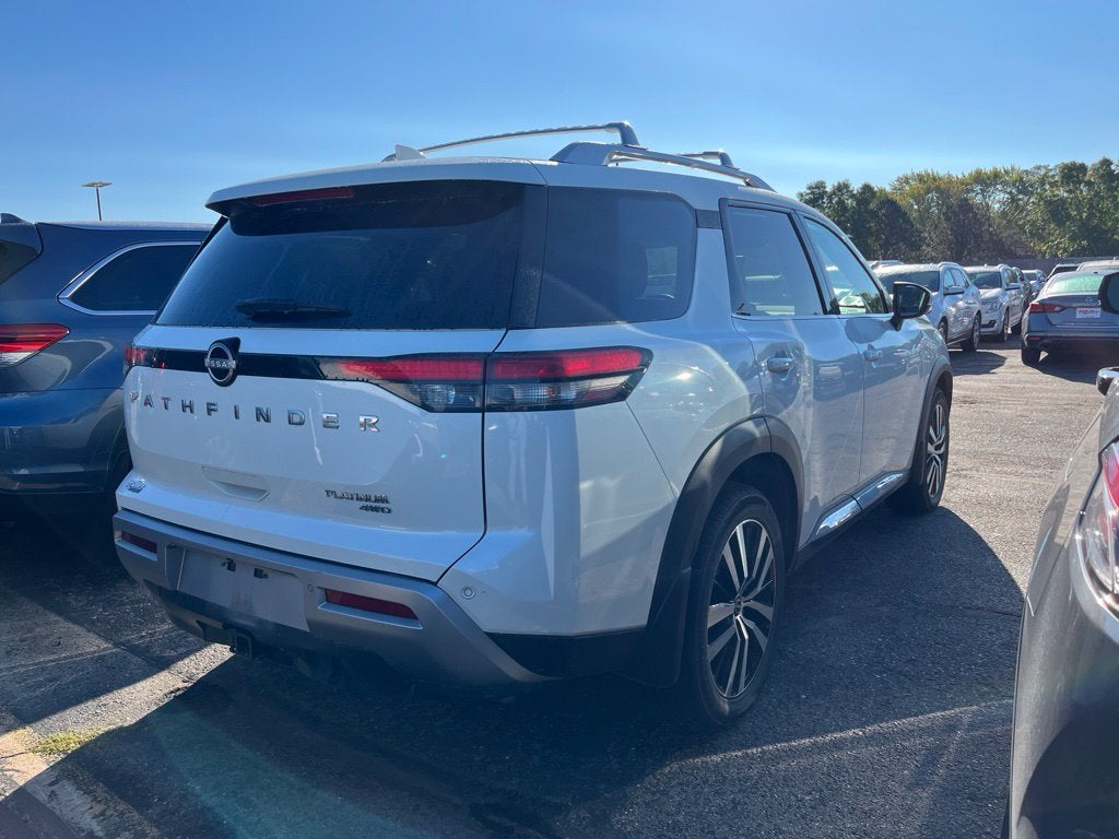 2023 Nissan Pathfinder Platinum Carbravo Certified