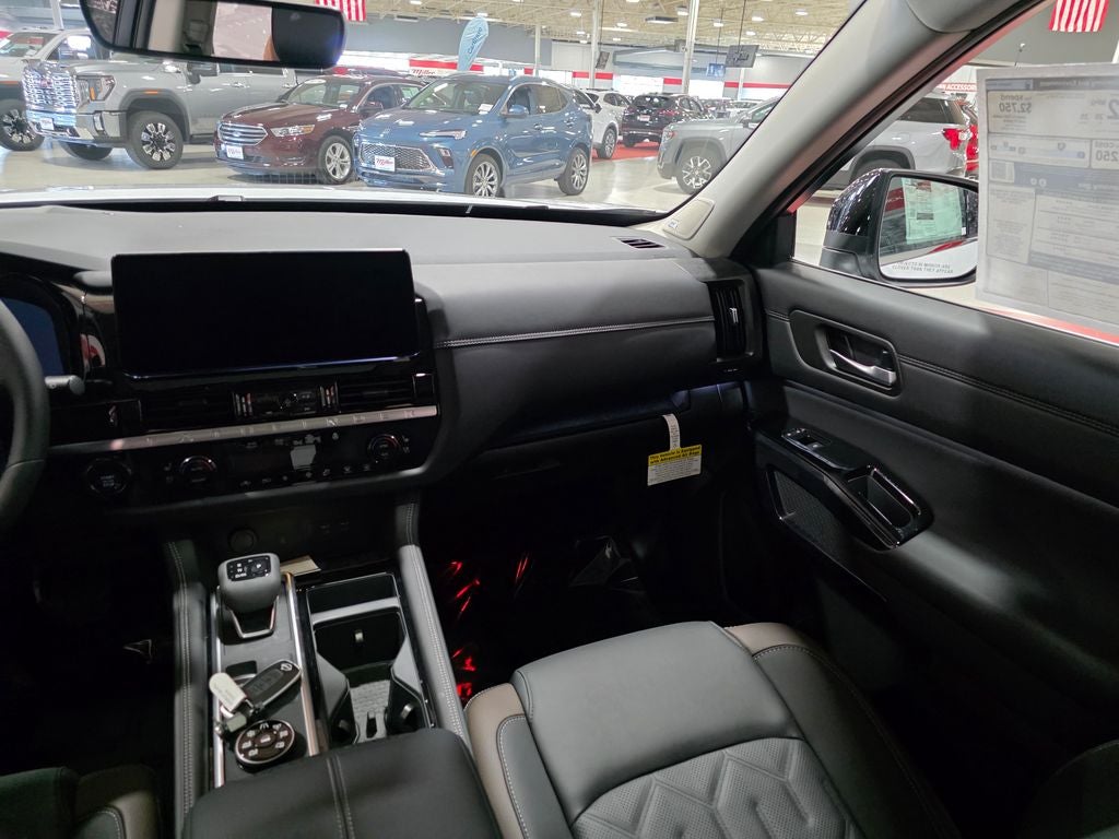 2026 Nissan Pathfinder Platinum